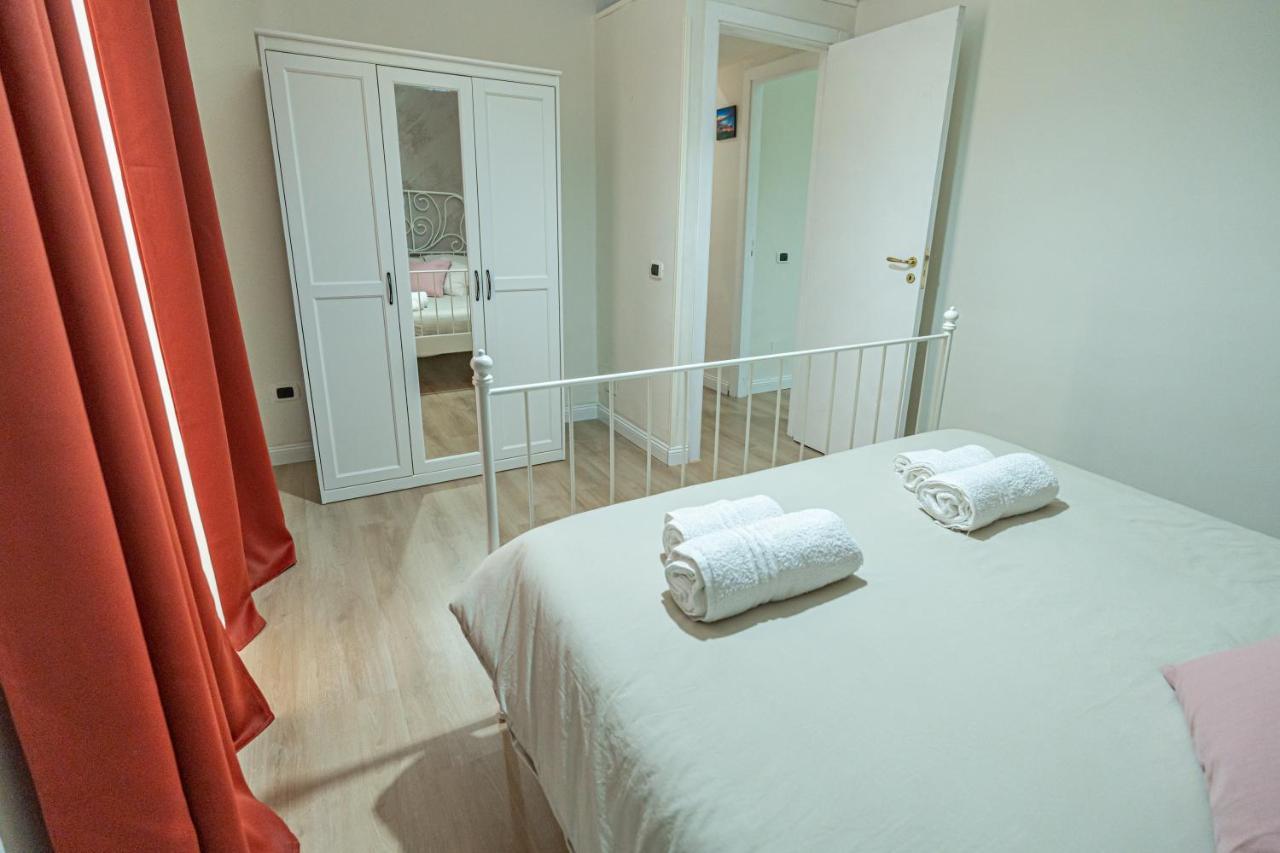 Casa Vacanze Decumano 18 Naples Exterior photo